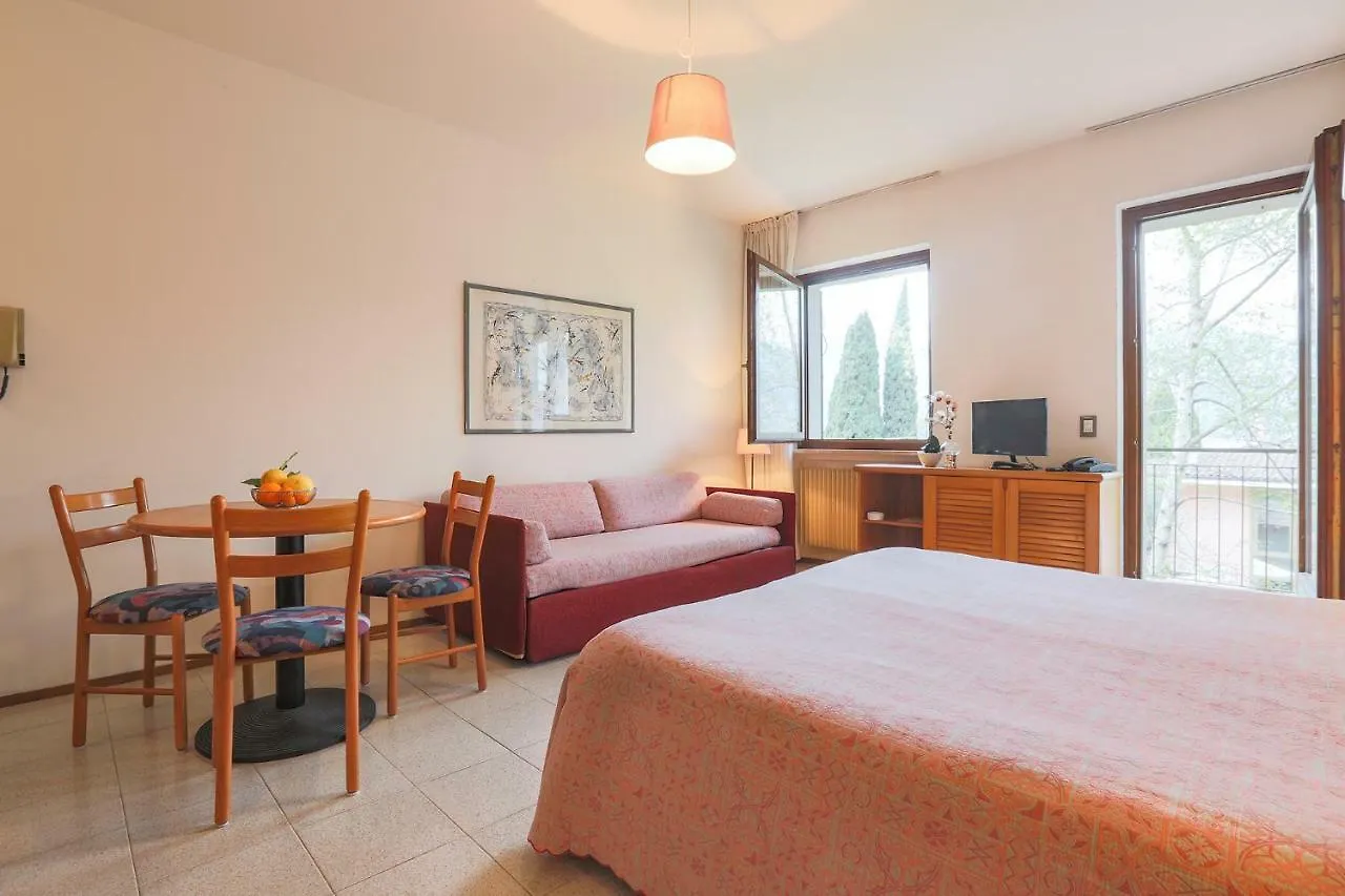 Residence Il Cedro Malcesine 2*,  Italy